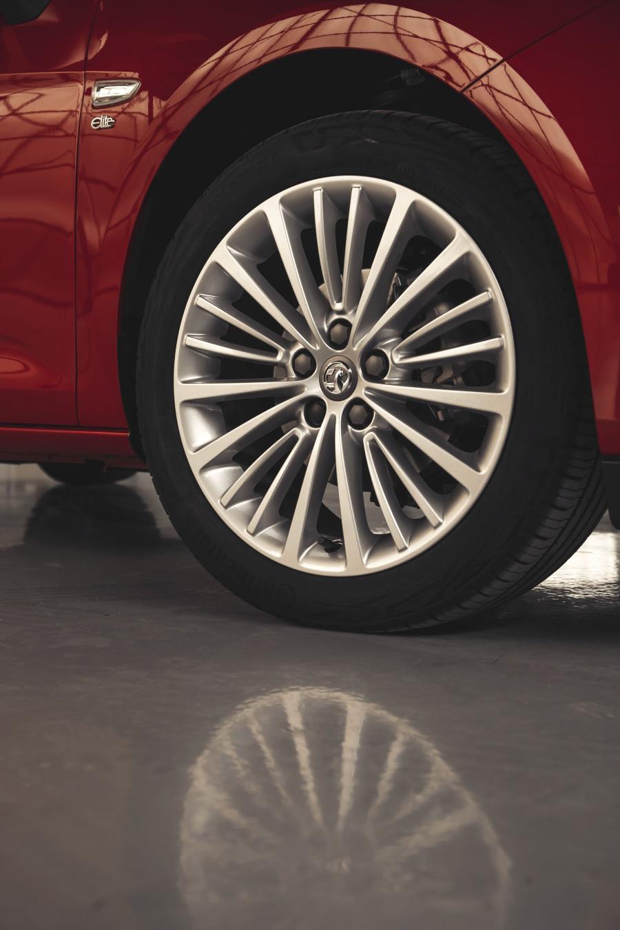 Колеса Vauxhall Astra 2019 года  (фото 35 из 40)